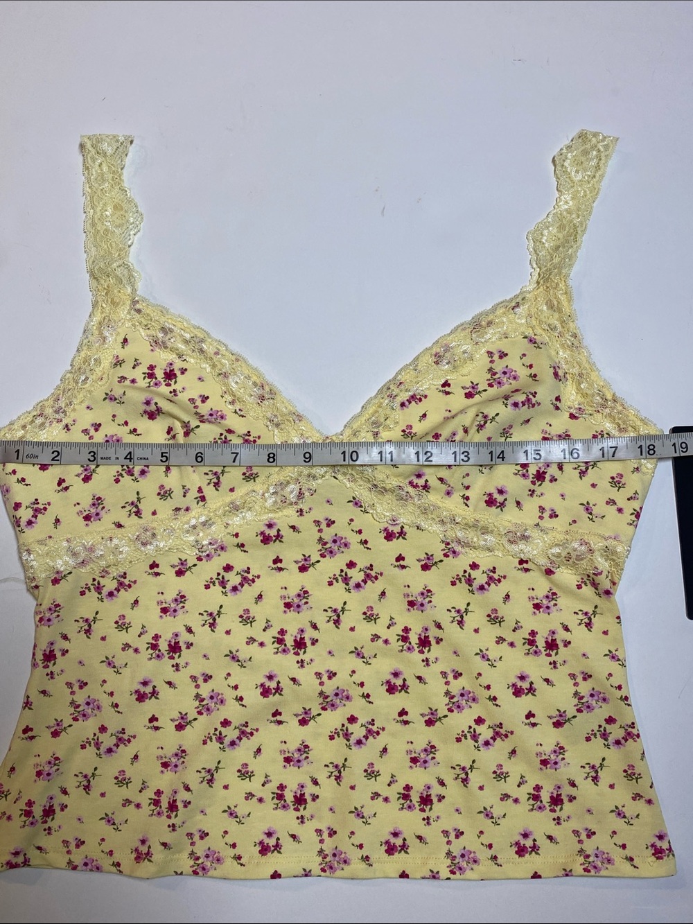 Madden Girl Juniors XLarge Lace Trim Yellow Floral Cami Tank Top New D27e - Picture 10 of 12